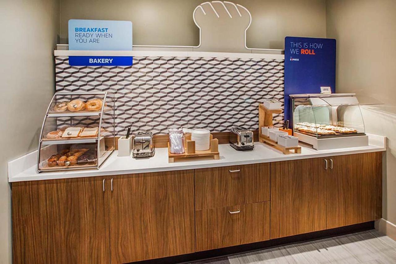 Holiday Inn Express & Suites Greenville S - Piedmont By Ihg Kültér fotó